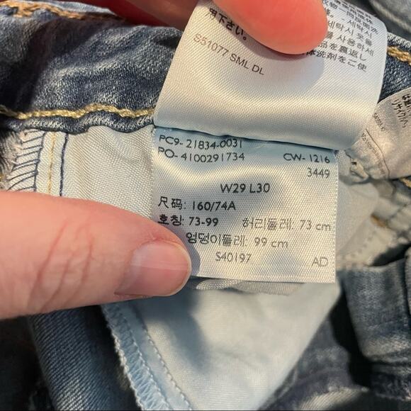 Levi’s 714 Straight Leg Distressed Step Fringe Hem Jeans Womens 29 Raw Zip Fly - Picture 12 of 12